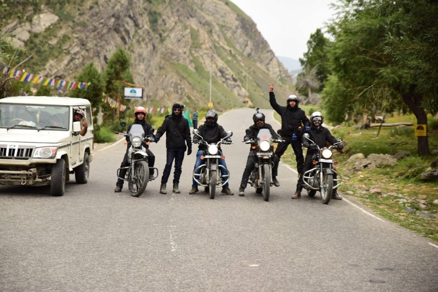 Old Hindustan Tibet Road Motor Bike Safari